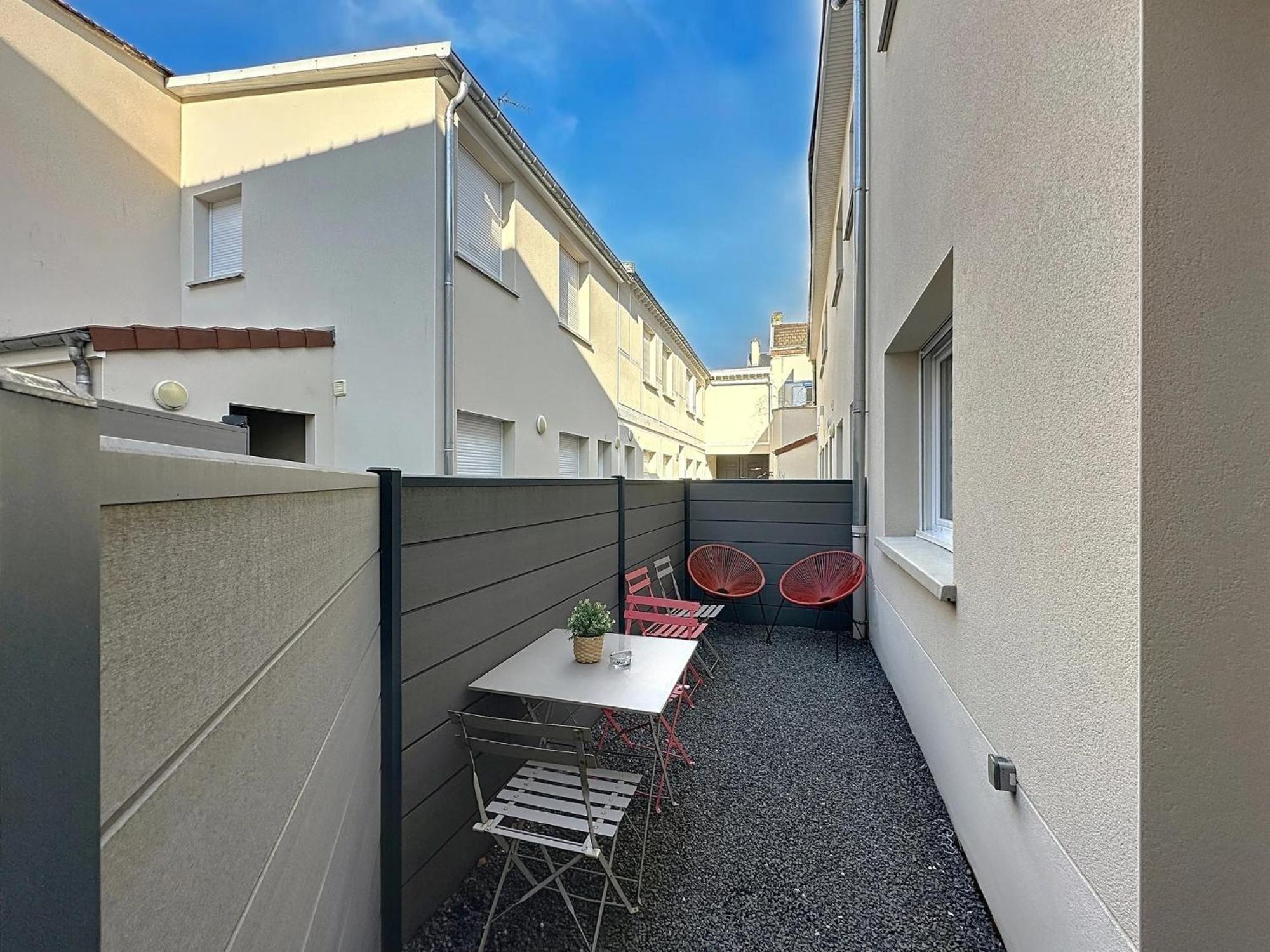 Le Sacre - Centre - Cour Privative - Parking Apartman Reims Kültér fotó